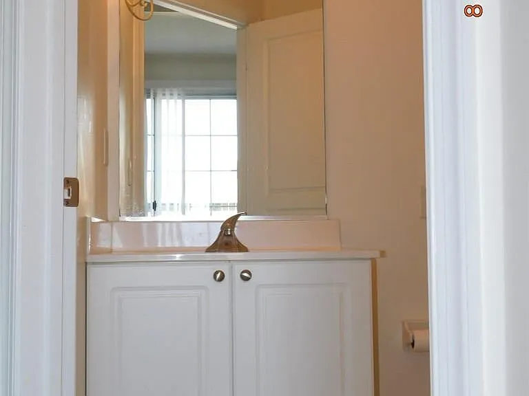 2381 Wessington Dr — Photo 8