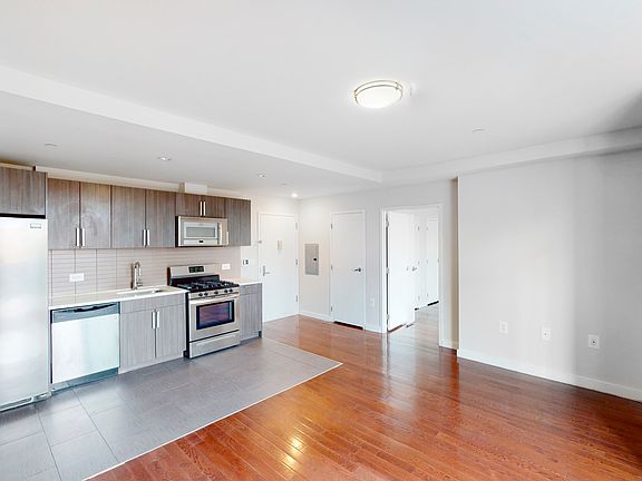 4th image of 1215 Broadway #2B