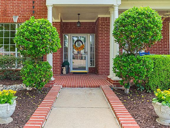 3rd image of 2806 Wildcreek Ct