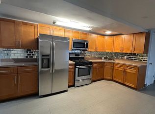 1408 E 13th St #1B, Brooklyn, NY 11230