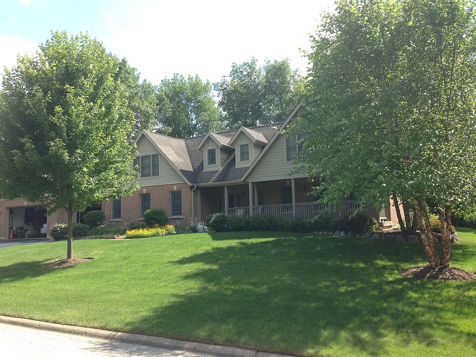 1st image of 15223 W Pinewood Ln