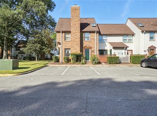 948 Saint Andrews Reach APT A, Chesapeake, VA 23320