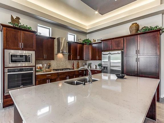 5th image of 1268 Desert Mirage Pl