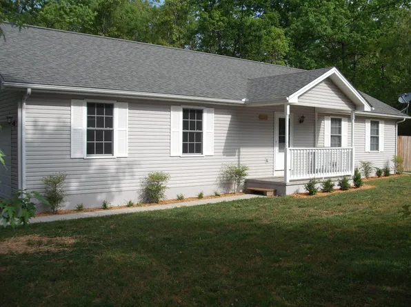 3059 Niska Dr, Crossville, TN 38572