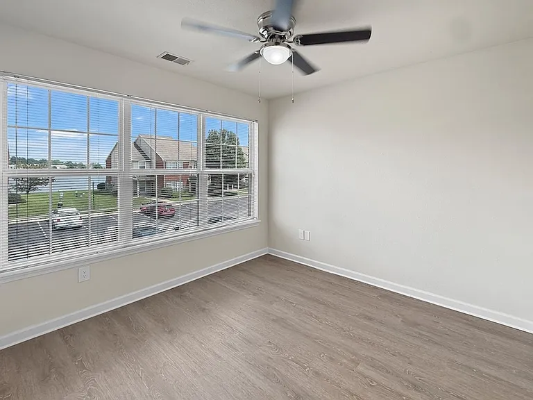 705 Beachfront Dr — Photo 29
