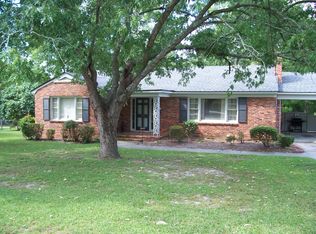 324 Fairfield Rd, Fayetteville, NC 28303