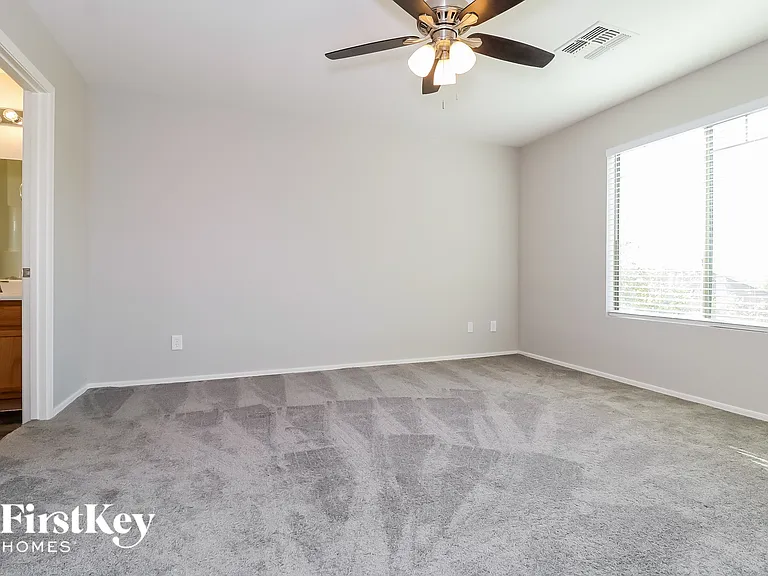 23704 W Huntington Dr — Photo 8