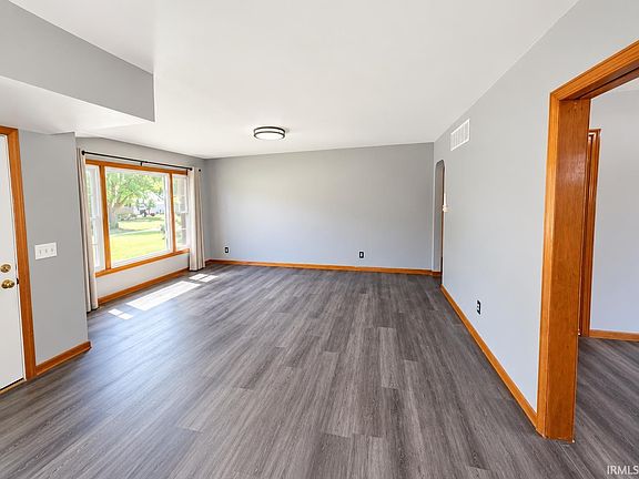 3rd image of 502 S Kouts St