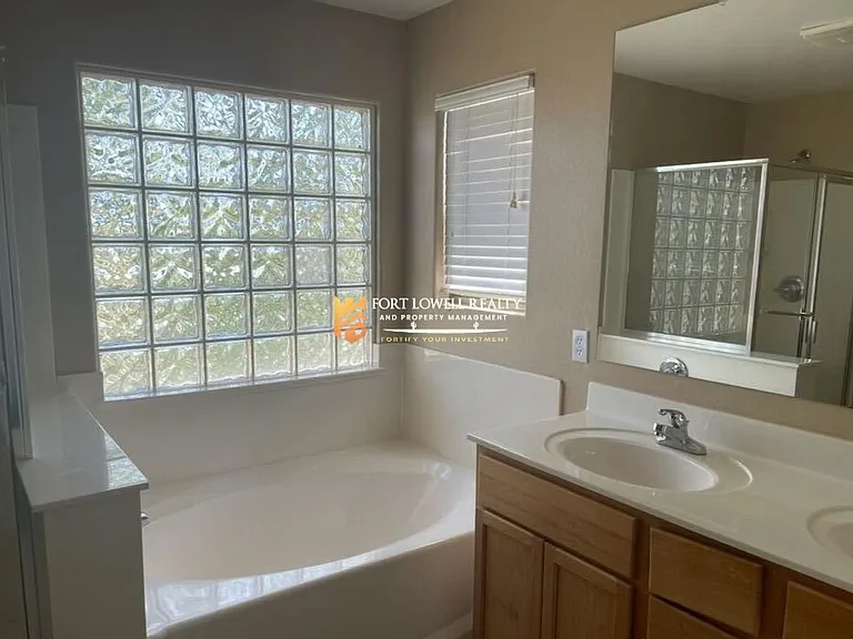 15463 W Poinsettia Dr — Photo 11