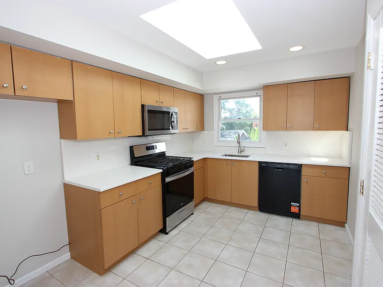130 Orchard St #2 — Photo 2