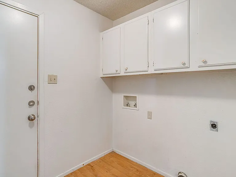 7221 Church Park Dr — Photo 13