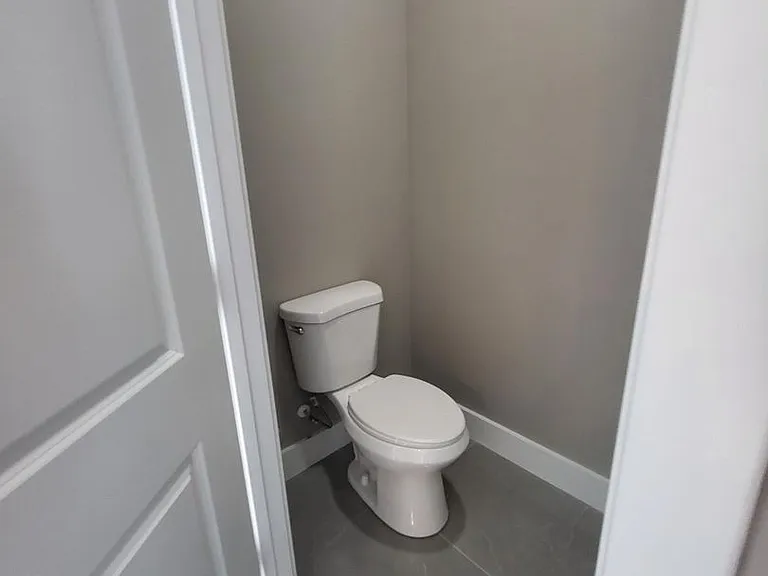 341 NW 7th Ave — Photo 31