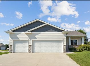 2914 SW Pleasant St, Ankeny, IA 50023