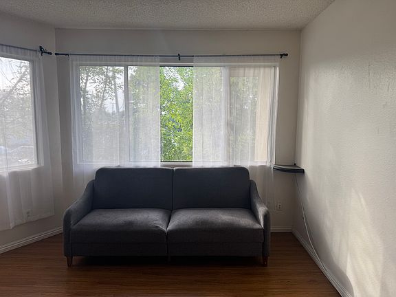 2nd image of 2030 Sierra Leone Ave #F
