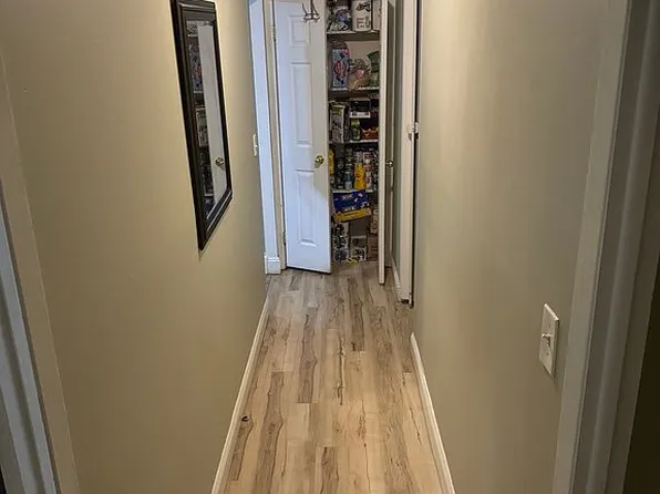 10 Granada Cres APT 2, White Plains, NY 10603