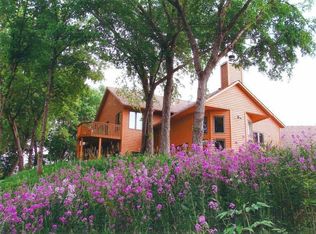 33022 Marie Ln, Saint Peter, MN 56082