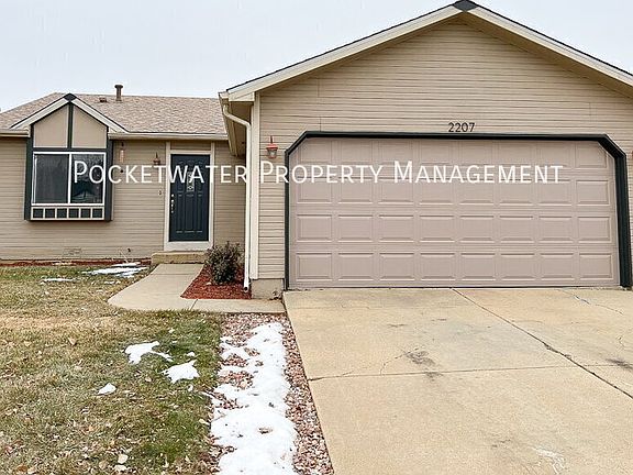 2nd image of 2207 Tulip St