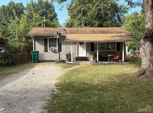 496 Garrison Ave, Cahokia, IL