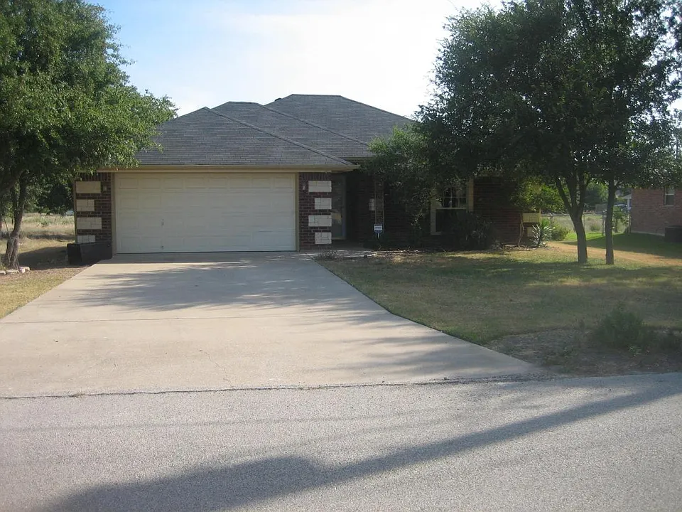27 Buckskin Loop