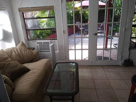 3rd image of 3261 NE 14th Ave #2