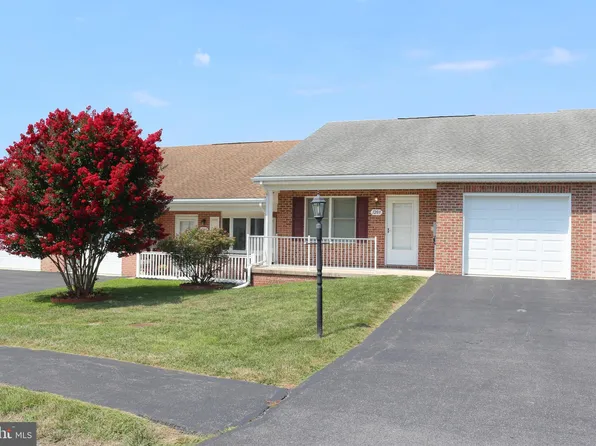 1203 Peppercorn Dr, Hagerstown, MD 21740