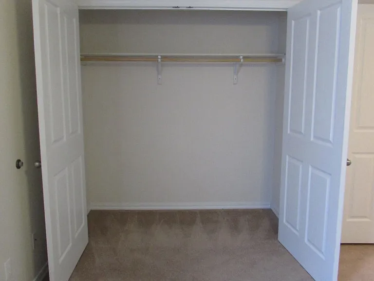 114 Andrews Dr — Photo 14