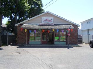 4 Union Ave, Ronkonkoma, NY 11779
