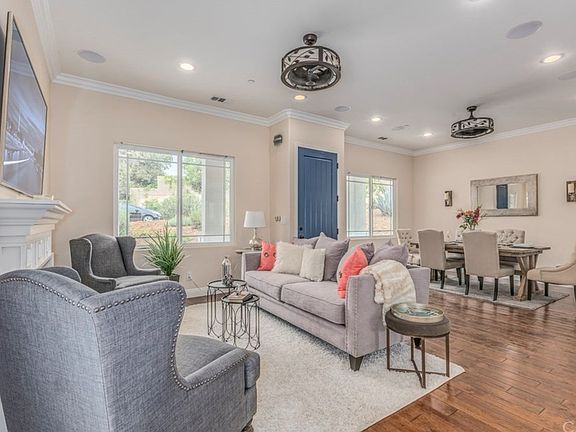 3rd image of 264 E College Way