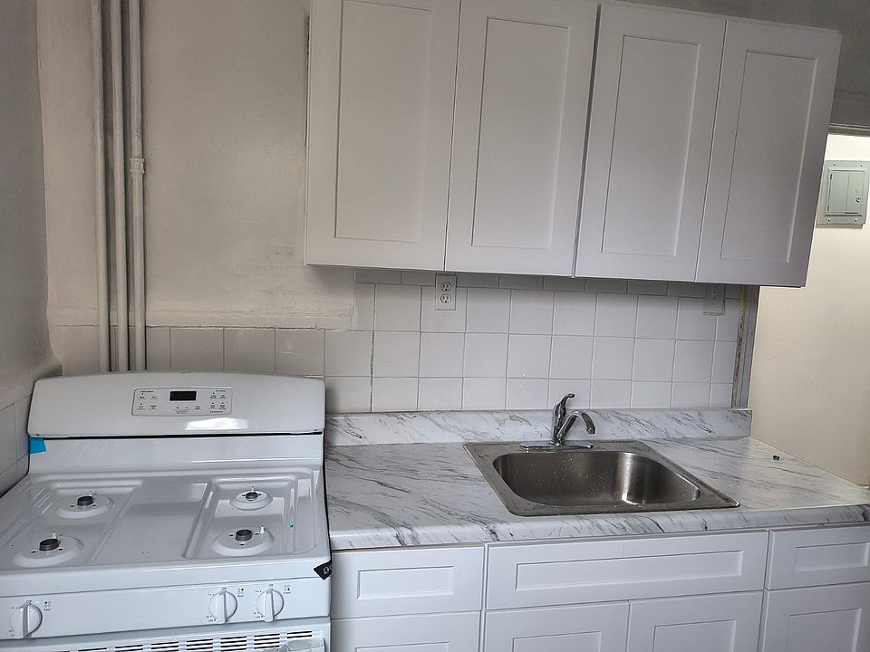 1st image of 97-20 Van Wyck Expy #2