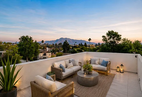 5024 Cahuenga Blvd Photo 1