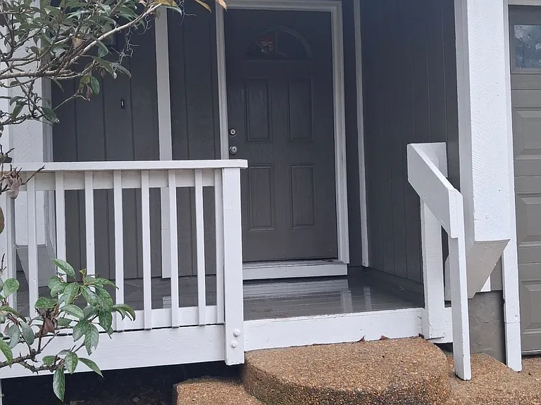 107 Ridgeland Rd — Photo 1