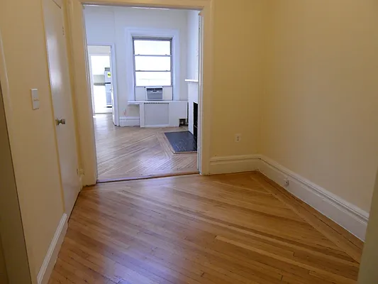 Rented by Alexander Hidalgo, Inc. | media 21