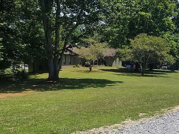 Road to driveway