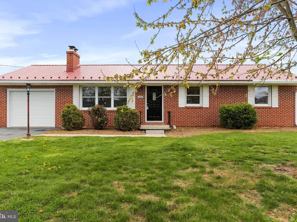 12264 Malissa Dr, Greencastle, PA 17225