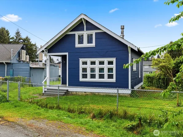 6807 Commercial Avenue, Everett, WA 98203