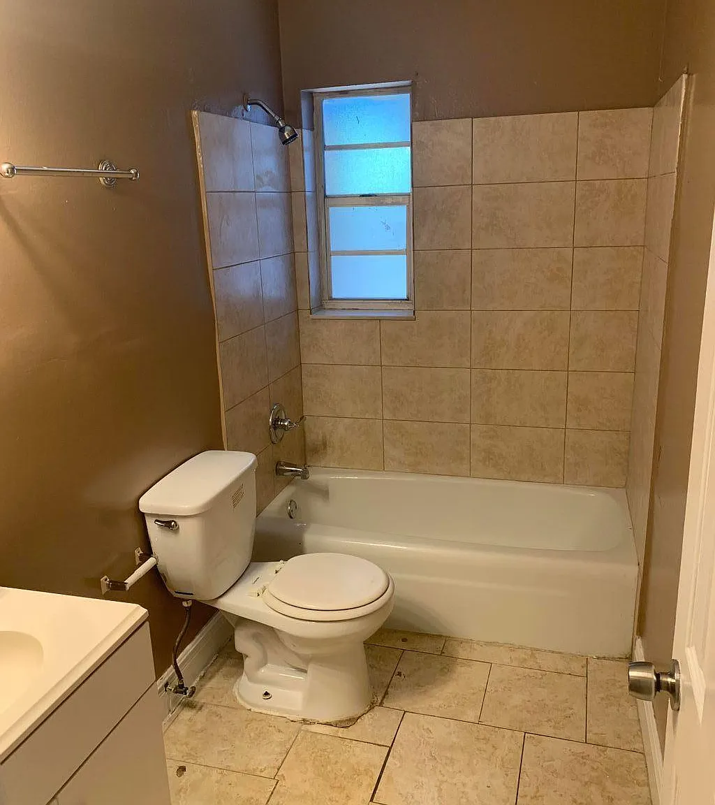 2 bed, 1.0 bath, 1344 sqft, $1,750 — Photo 4