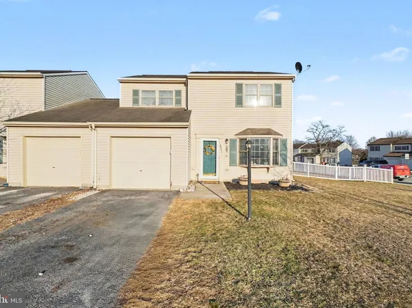2941 Milky Way, Dover, PA 17315