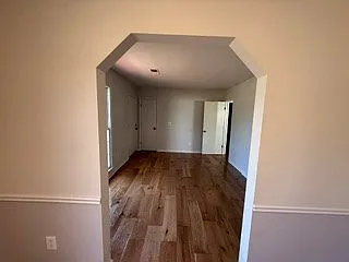 3631 Montrose Dr — Photo 16