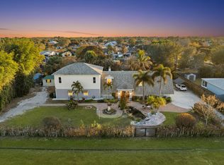 916 SW Abingdon Ave, Port Saint Lucie, FL 34953