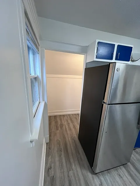 2 bed, $1,100 — Photo 2