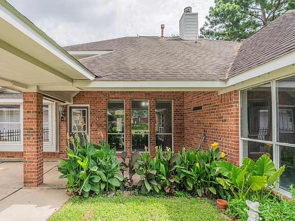 3rd image of 17307 Celeste River Ct