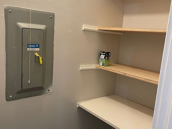 4th image of 148 Orchard Ct APT 6