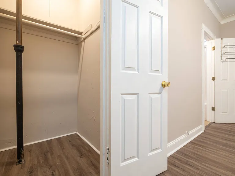 4706 N Beacon — Photo 8