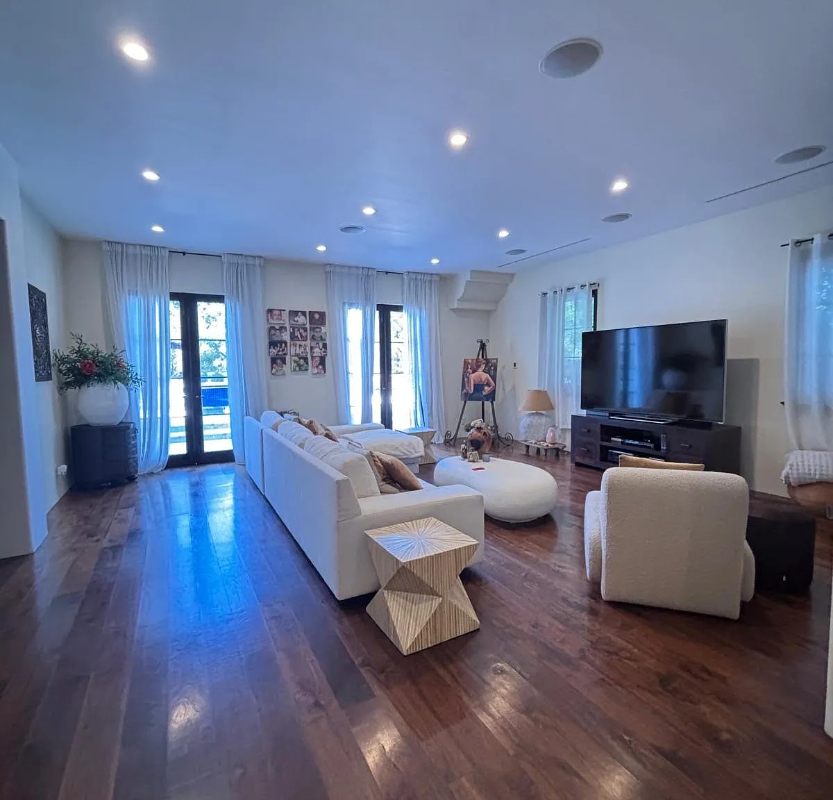 6 bed, 6282 sqft, $17,500 — Photo 3