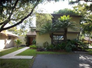 9176 SW 130th Ln, Miami, FL 33176