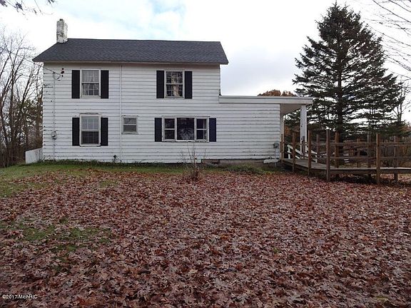 2nd image of 2780 N Mundy Ave