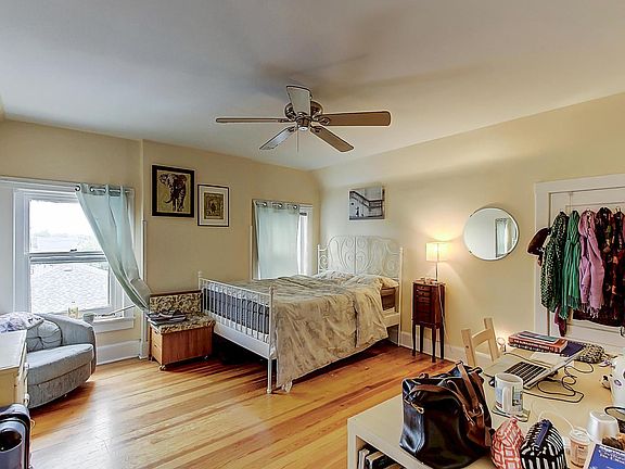5th image of 664 N Washington St Unit 4