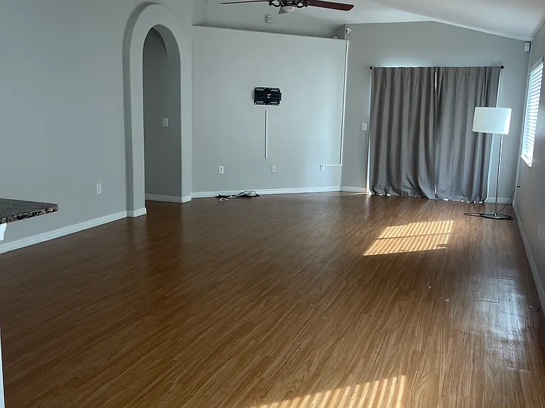 31216 Masena Dr — Photo 17