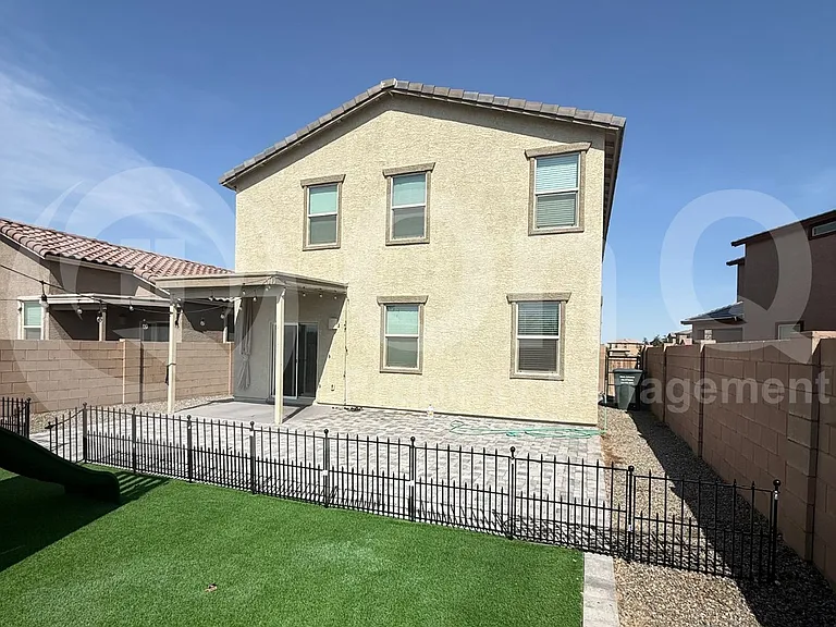 7609 S Camino Alma Vieja — Photo 15