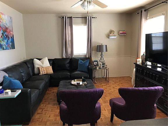 2nd image of 2932 Lakeside Dr